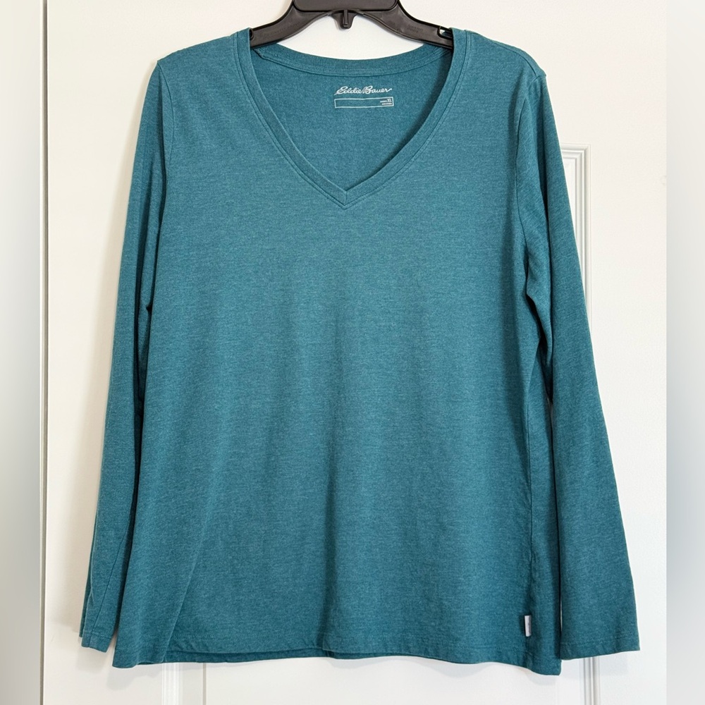 Eddie Bauer XL Women's Teal Long Sleeve V-Neck Top